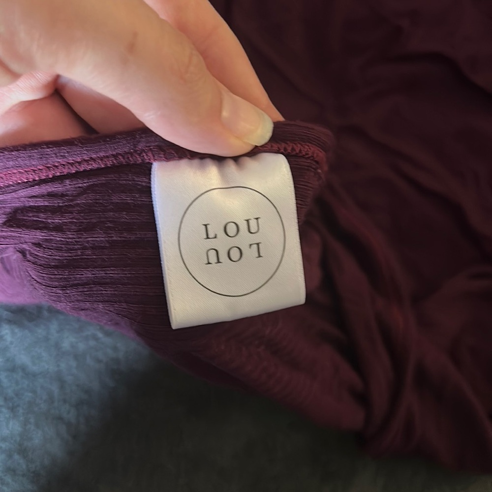 Lou Lou and Company swaddle blanket. No stains